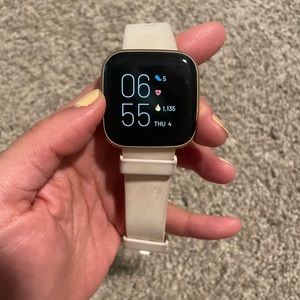 Fitbit Versa 2